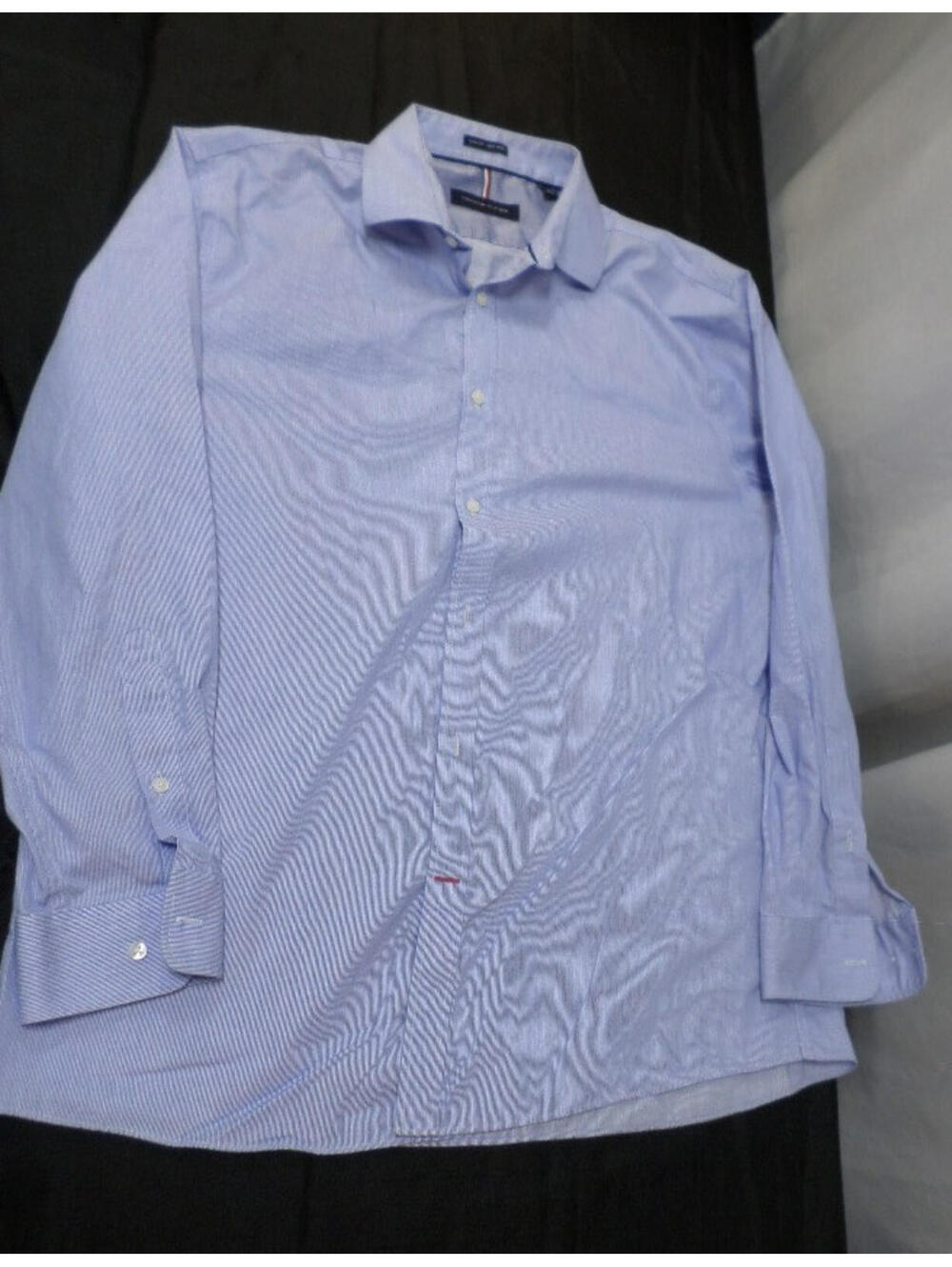 EUC TOMMY HILFIGER SLIM FIT NON IRON LONG SLEEVE BUTTON BLUE SHIRT 16 1/2 32/33